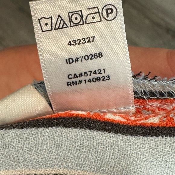 Ann Taylor LOFT Costa Tie Waist Fluid Shorts Size 10 - Picture 8 of 8